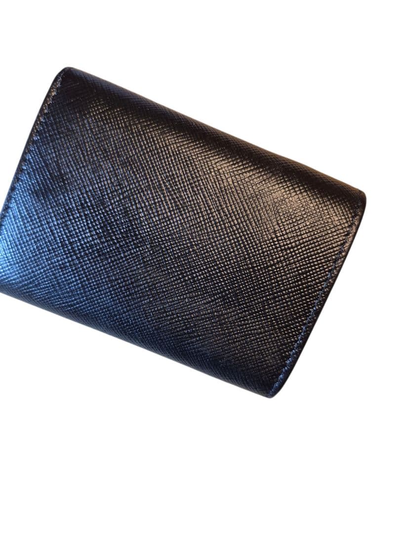 ＰＲＡＤＡ　プラダ　サフィアーノ　三つ折り財布