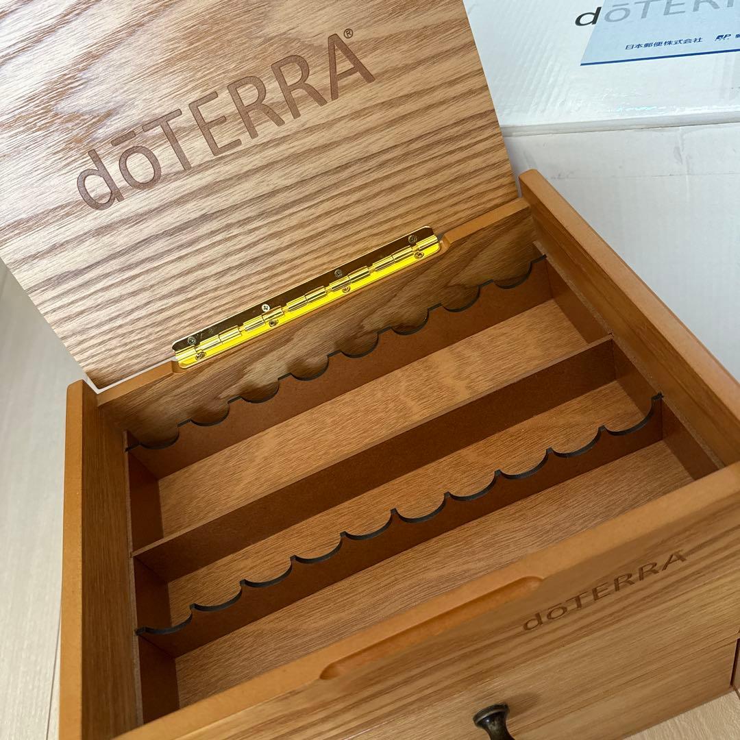 doTERRA 木製　オイルコレクションボックス　88本