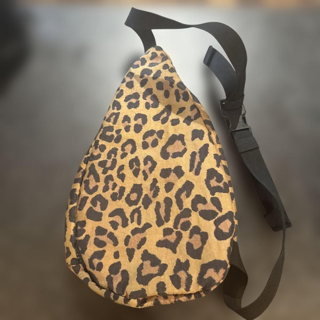 Supreme レオパード柄 ボディバッグ
