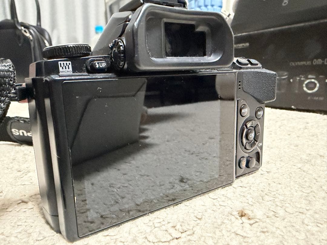 OLYMPUS OM-D E-M10 レンズ2本セット 動作良好