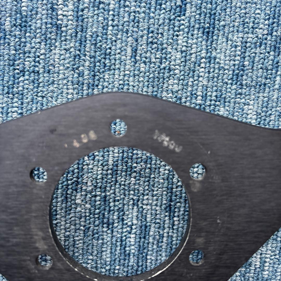 MOMO ステアリング 3スポーク 黒