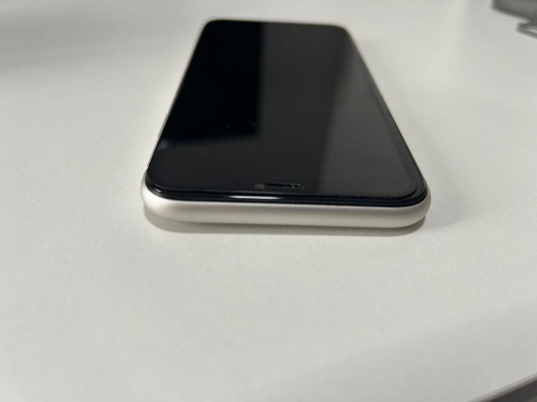 iphone11 128g ホワイト　本体