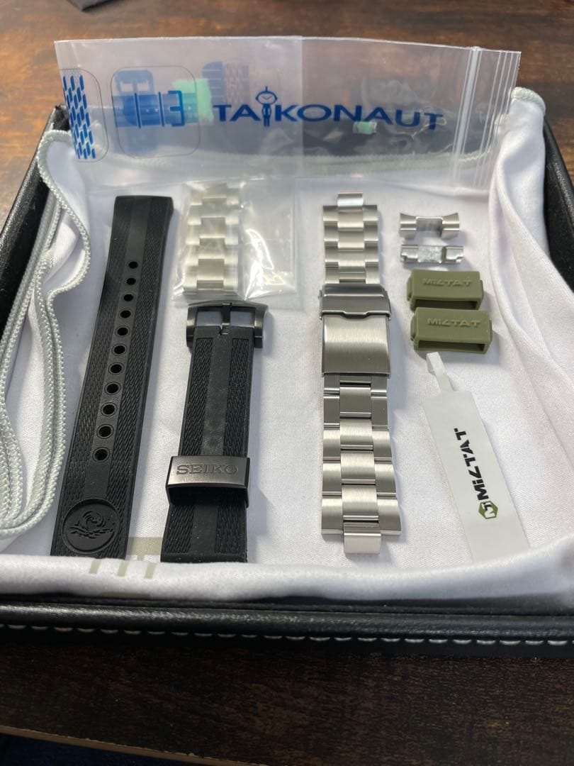 デイトナSBEJ009.011専用ブレスレット+SEIKOラバーベルト