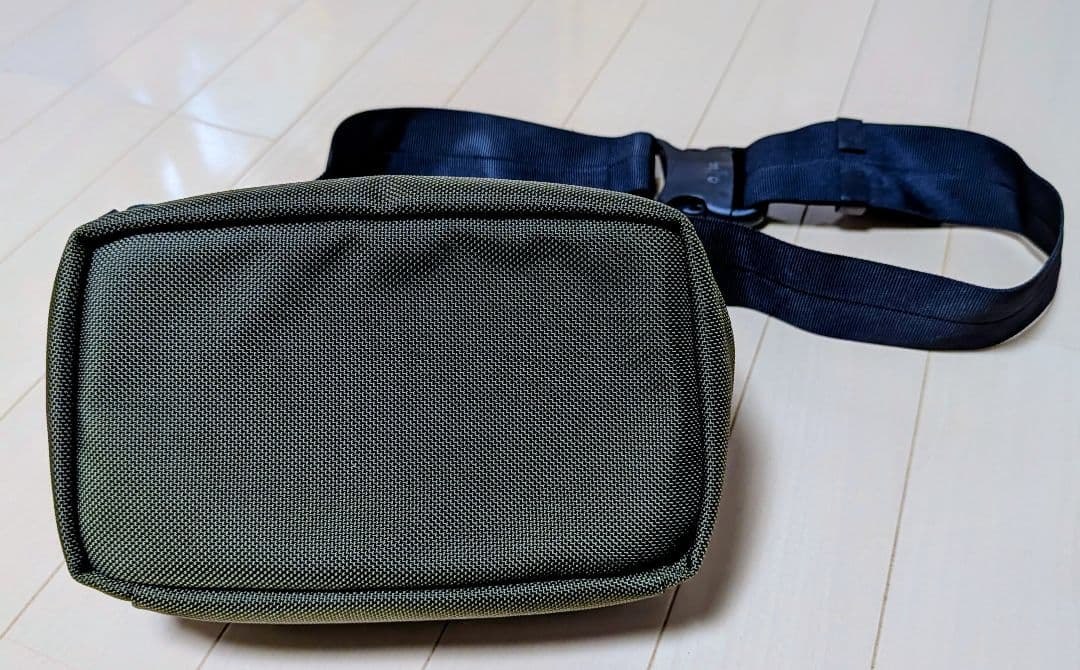 カワニシカバン　ラフ　コーデュラ lauff