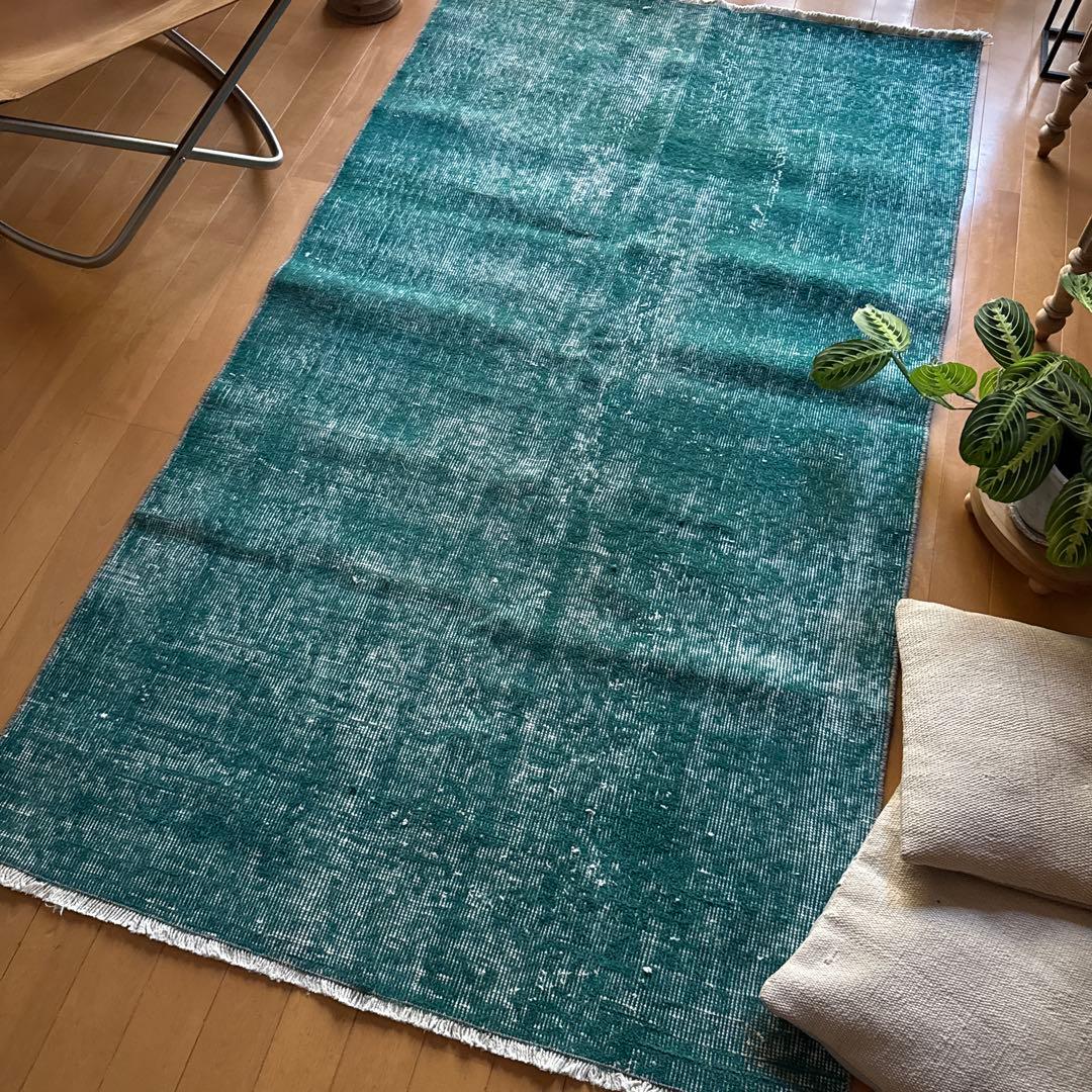 102.5×190 深みあるグリーン　ワンカラーラグ　トルコヴィンテージラグ