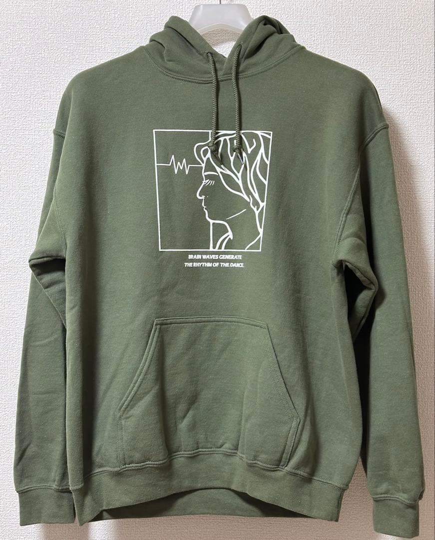 和田颯　パーカー　フーディ　Mサイズ