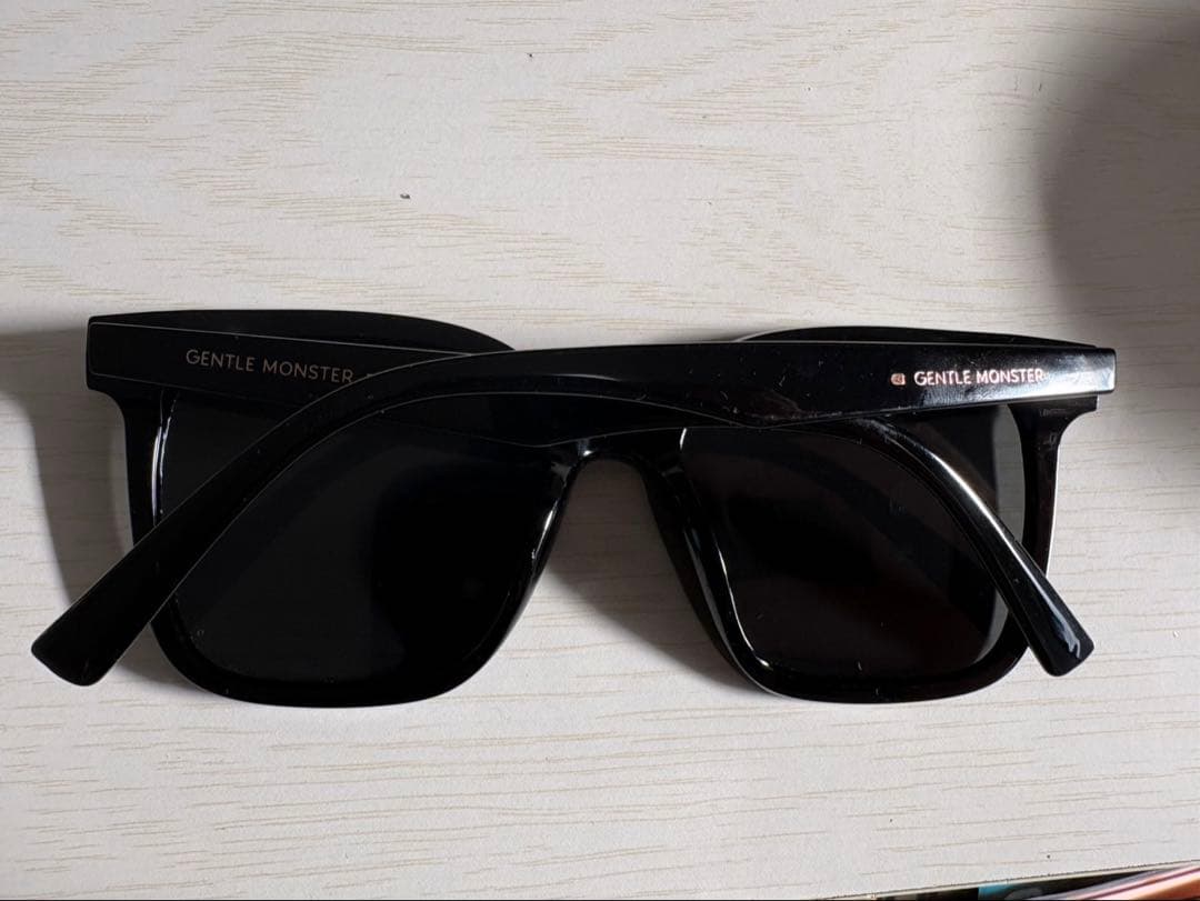 小物 GENTLE MONSTER Her 01