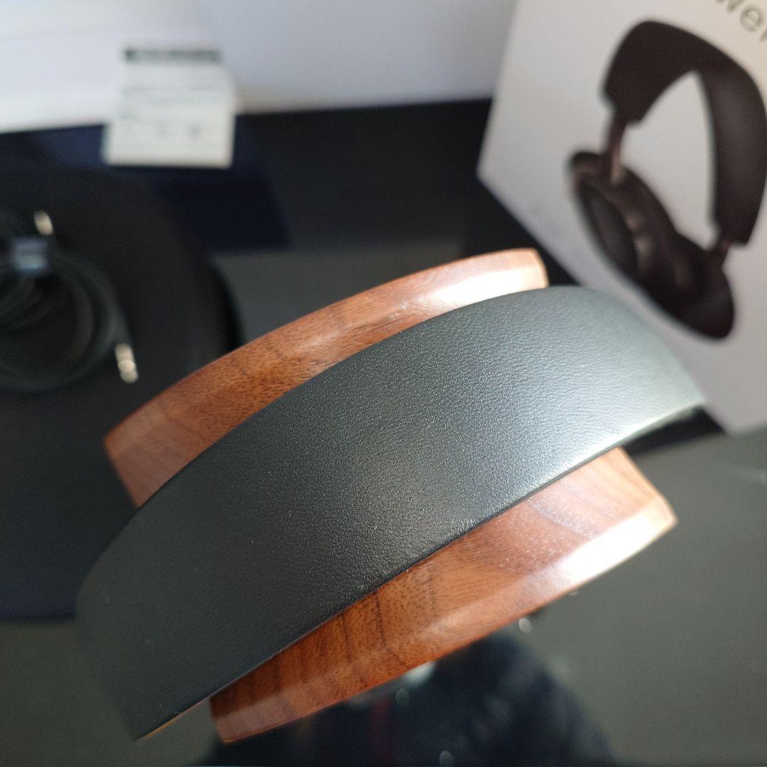 Bowers & Wilkins Px8 ワイヤレスヘッドホン　Px7S3