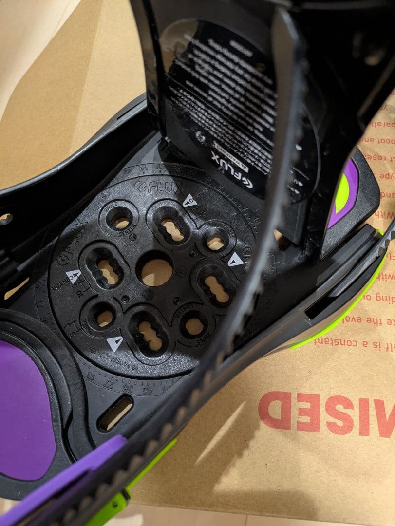 22-23 FLUXのCV F23CVMP ビンディング Mサイズ パープル