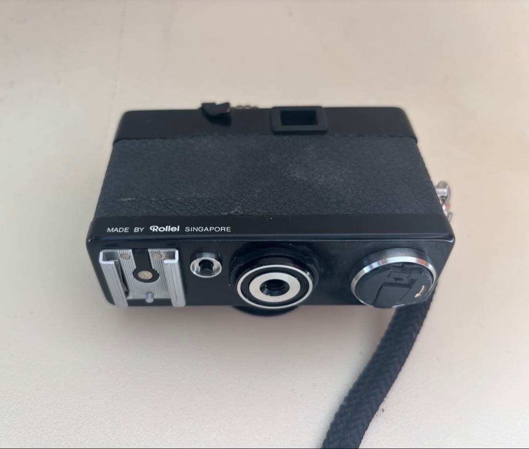 ローライRollei B35 シンガポール製　ストロボ　タイマー付き