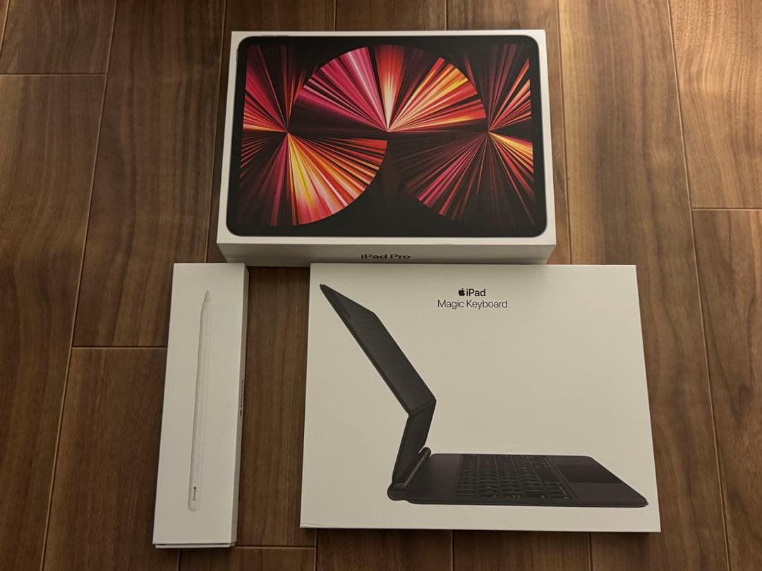 iPad本体 iPad Pro + Magic Keyboard + Apple Pencil