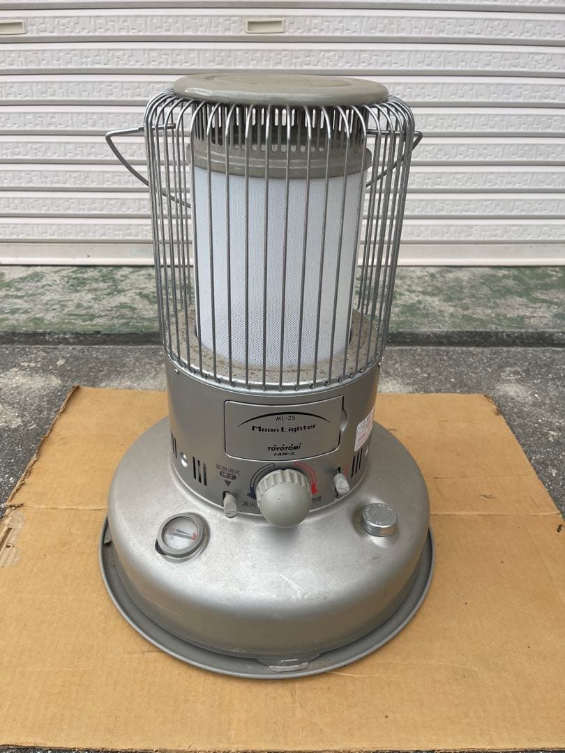 お*ち様 【Y-1】トヨトミ 石油ストーブ 04年製 ML-25 中古