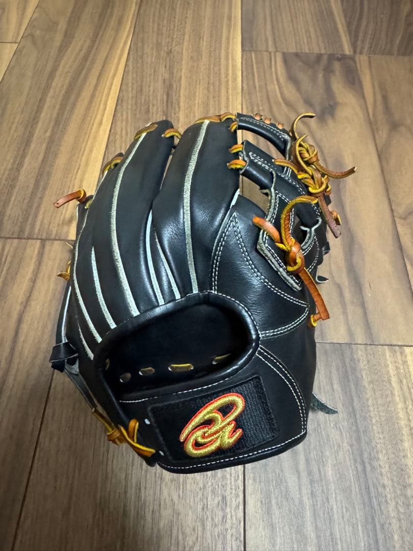 ドナイヤ　軟式内野用