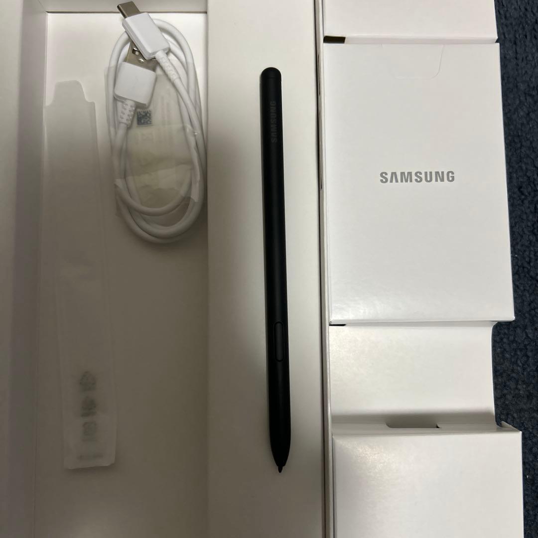 SAMSUNGGalaxyTab　S6 Lite純正カバー付き