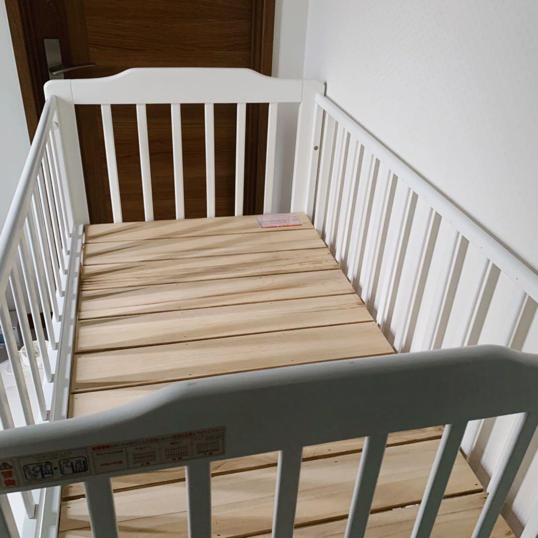 【♡送料込♡】カトージ ベビーベッド タチベッド ホワイト⭐︎