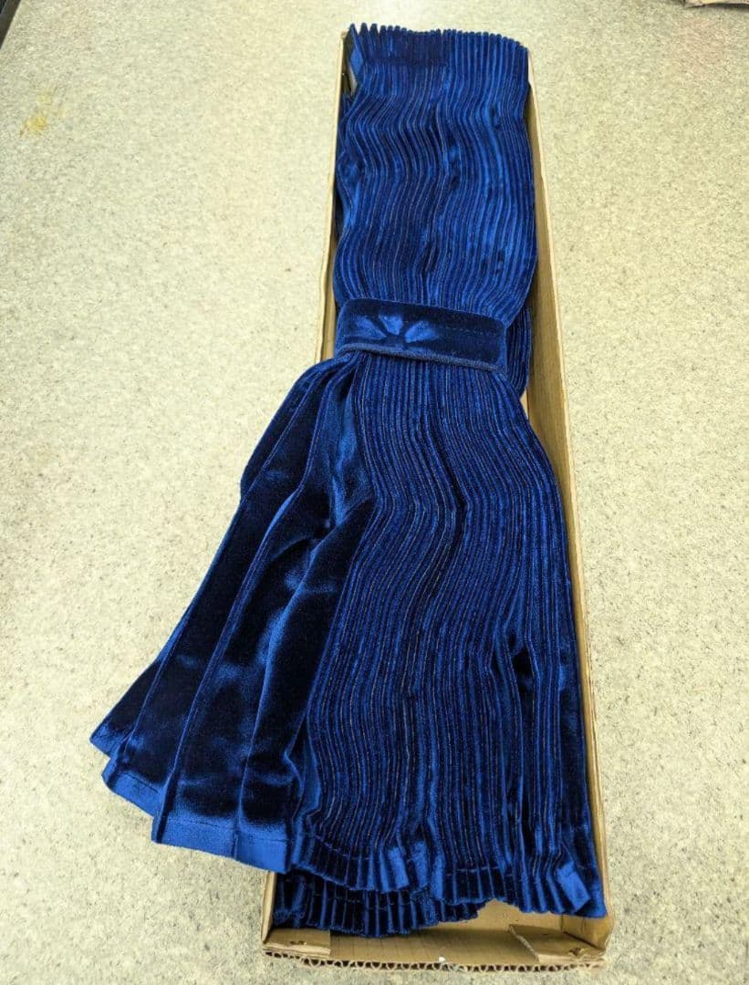 新品　アコーディオン仮眠カーテン　コスモス濃紺　テクノガレージ製