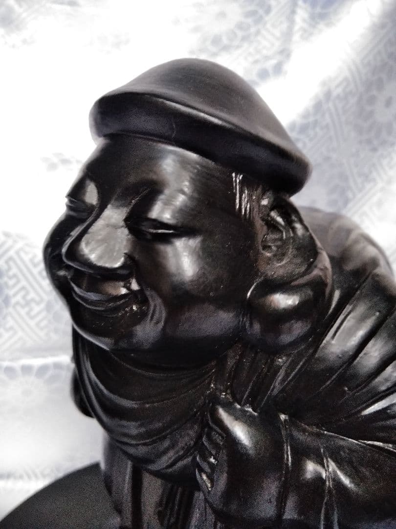 走り大黒天　木彫り