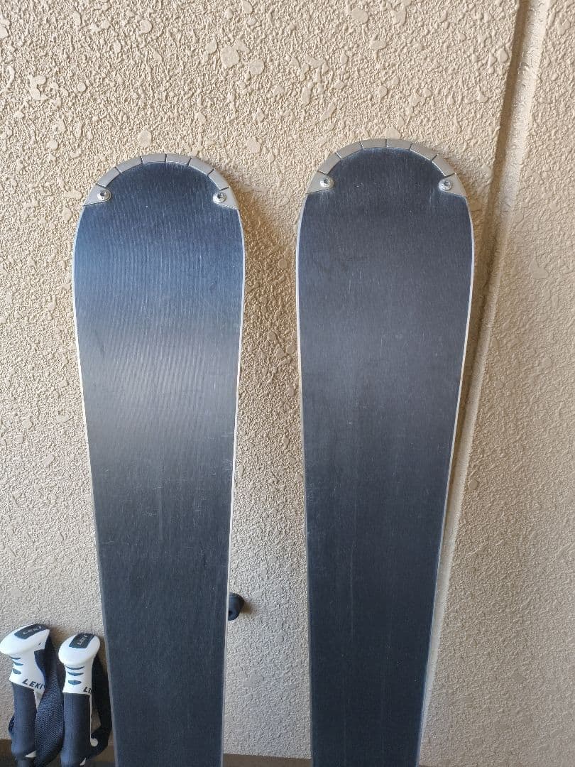 ATOMIC CLOUD 157 スキーセット ポール、カバー付き