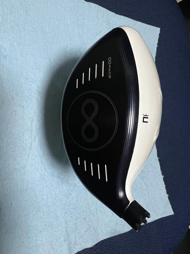 （美品）限定品コブラ RAD SPEED XB 10.5 ドライバー　ヘッドのみ