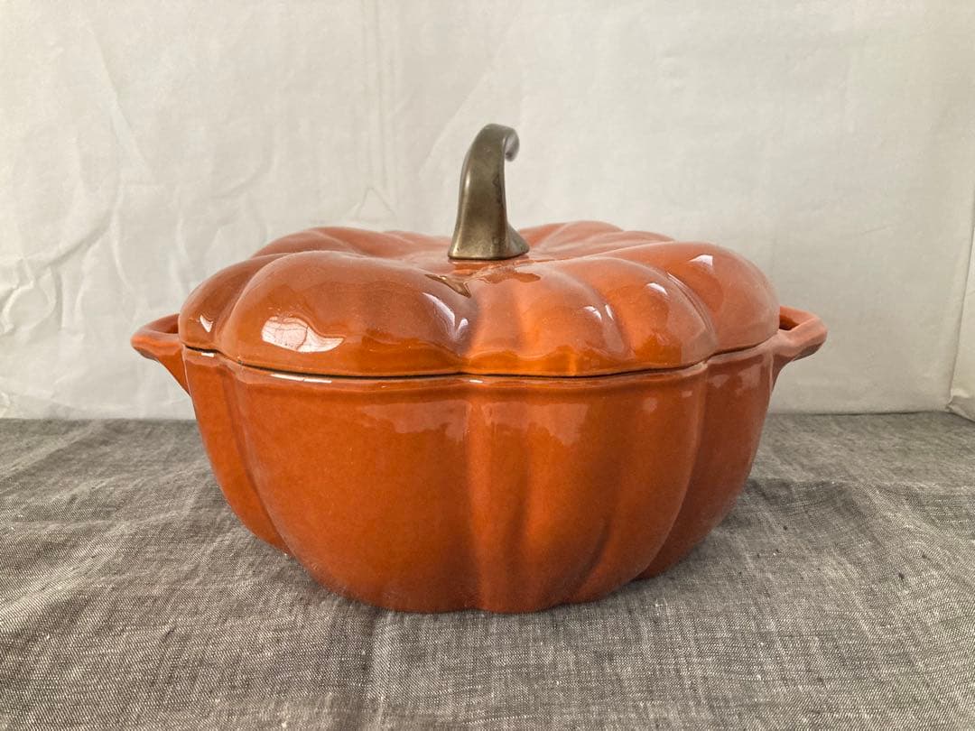 STAUB鍋　パンプキンココット24センチ シナモン