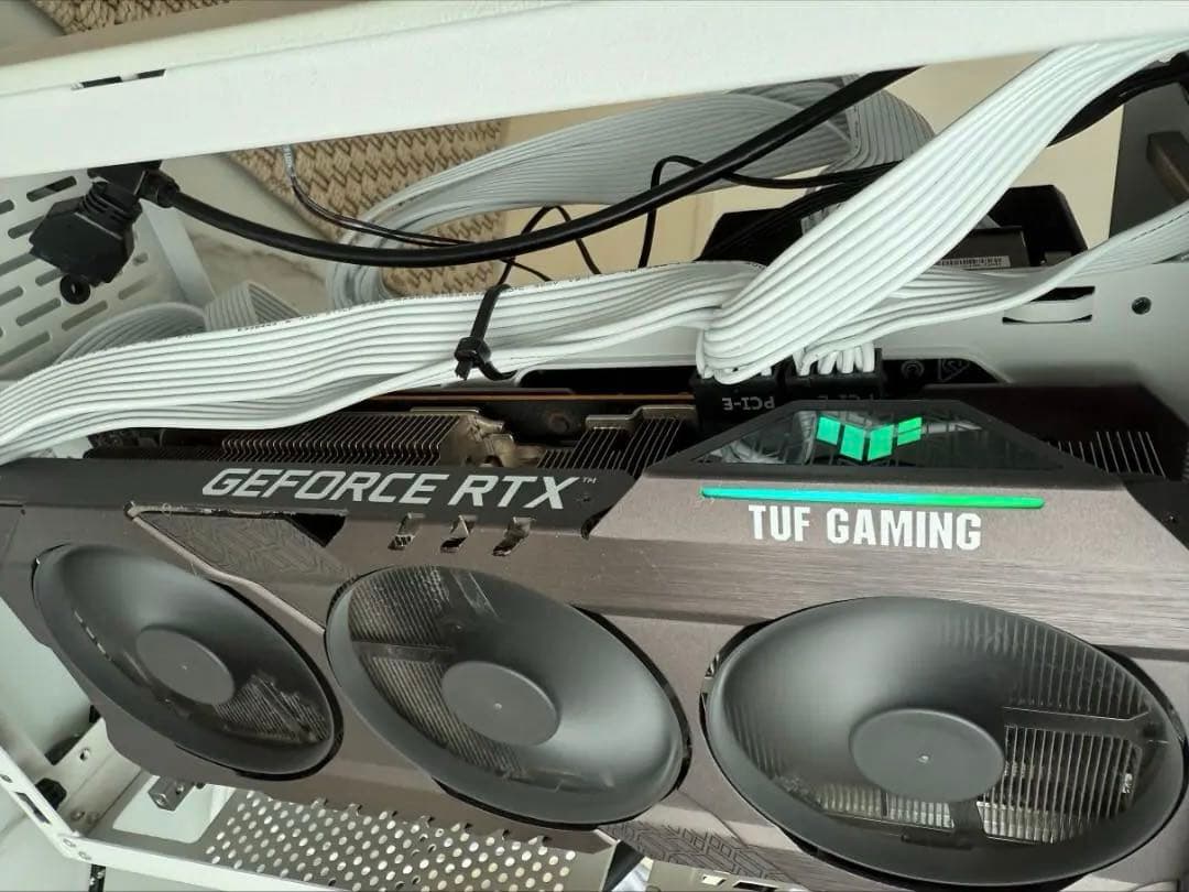 グラフィックボード・グラボ・ビデオカード ASUS TUF 3090 24GB OC