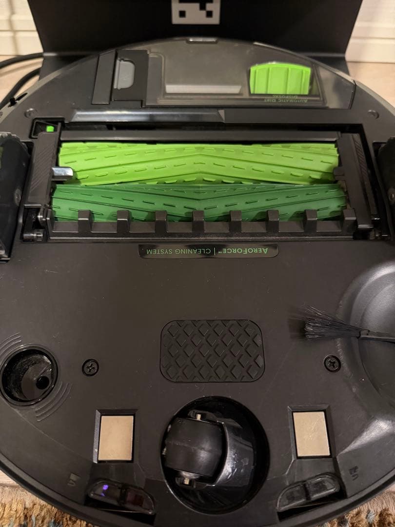 iRobot Roomba j7 本体