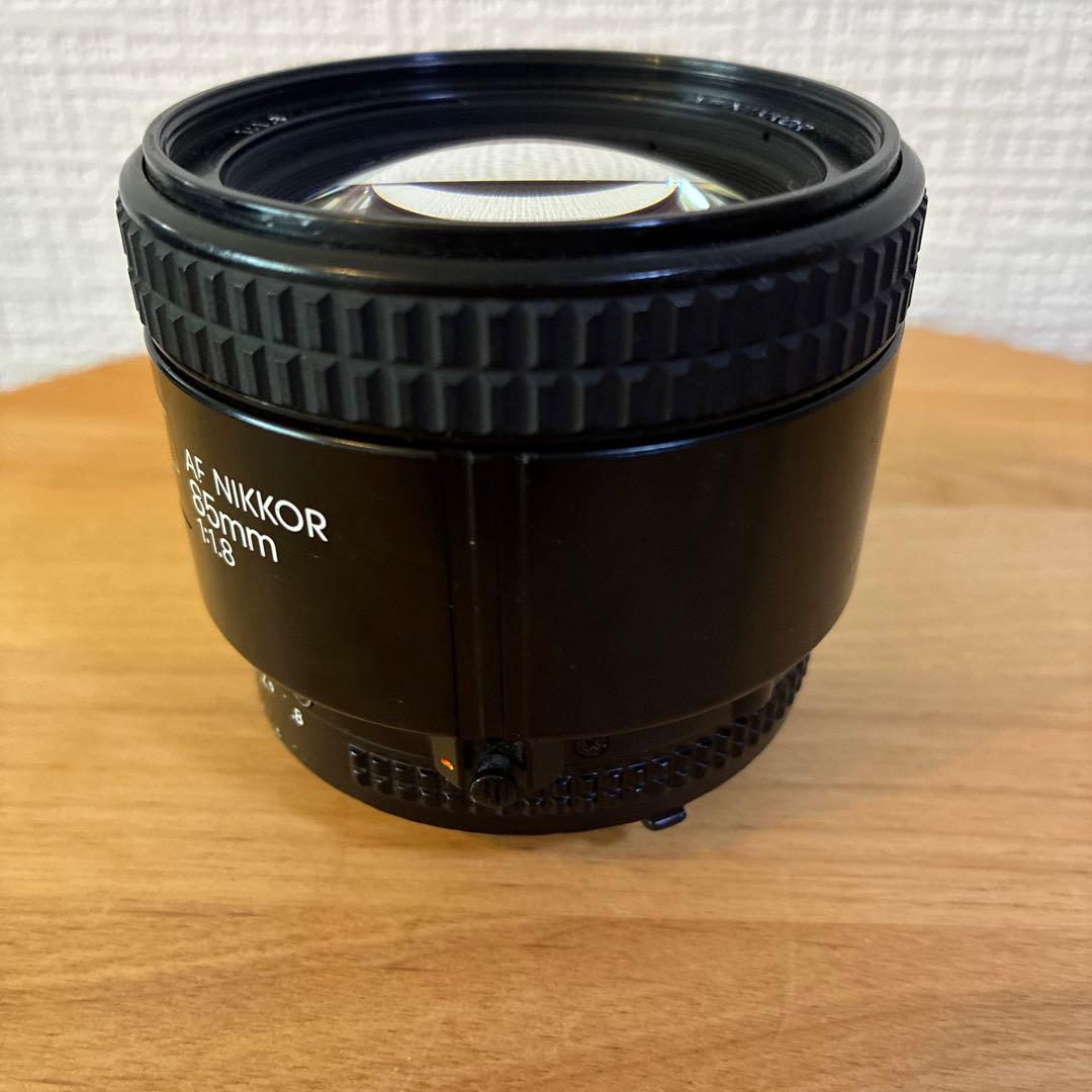 Nikon AF NIKKOR 85mm f/1.8 レンズ