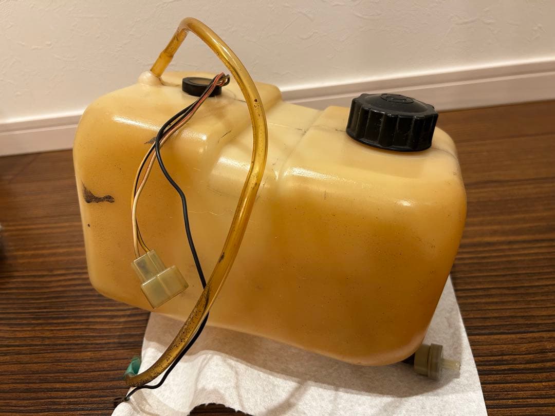 ビ*ド様 sj30オイルタンク