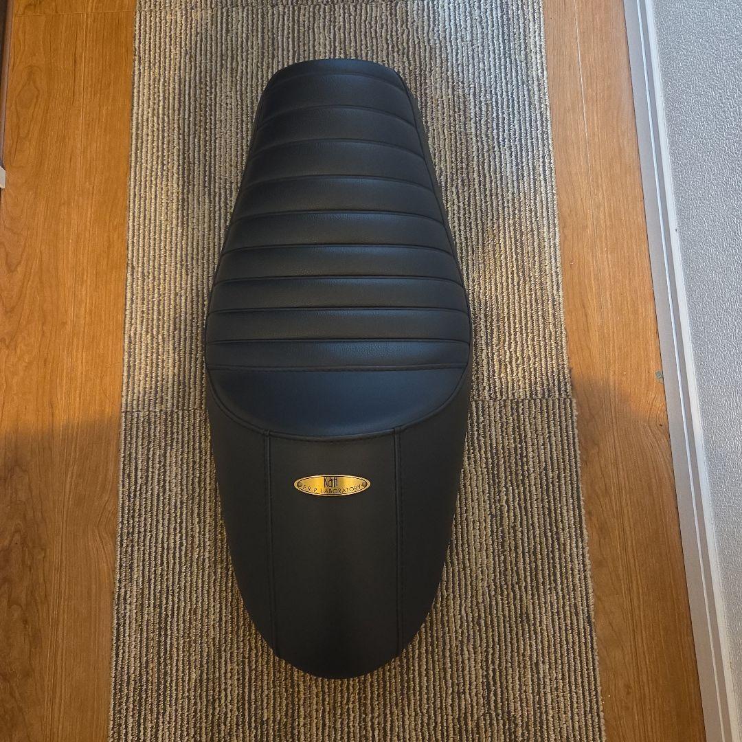 K&H GB350 カフェレーサー　タックロールシングルシート