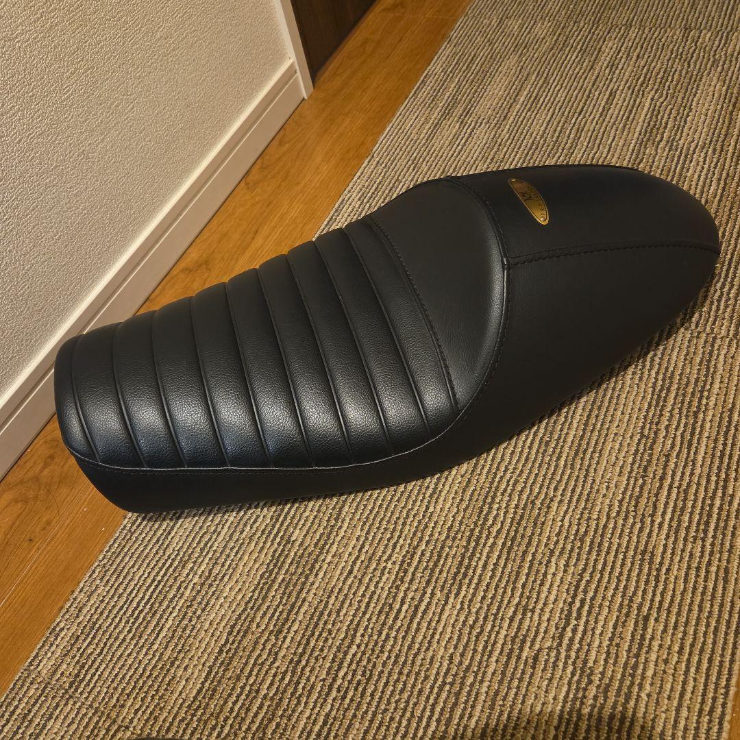 K&H GB350 カフェレーサー　タックロールシングルシート