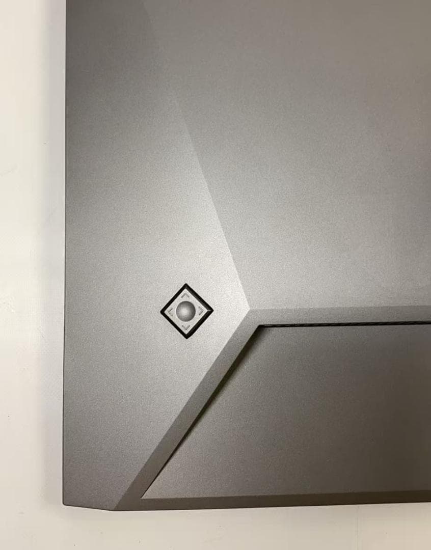 で*号様 HP Z27u G3 27インチ モニター Type-C