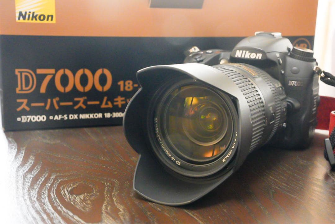 Nikon D7000 デジタル一眼レフカメラ 18-300mm