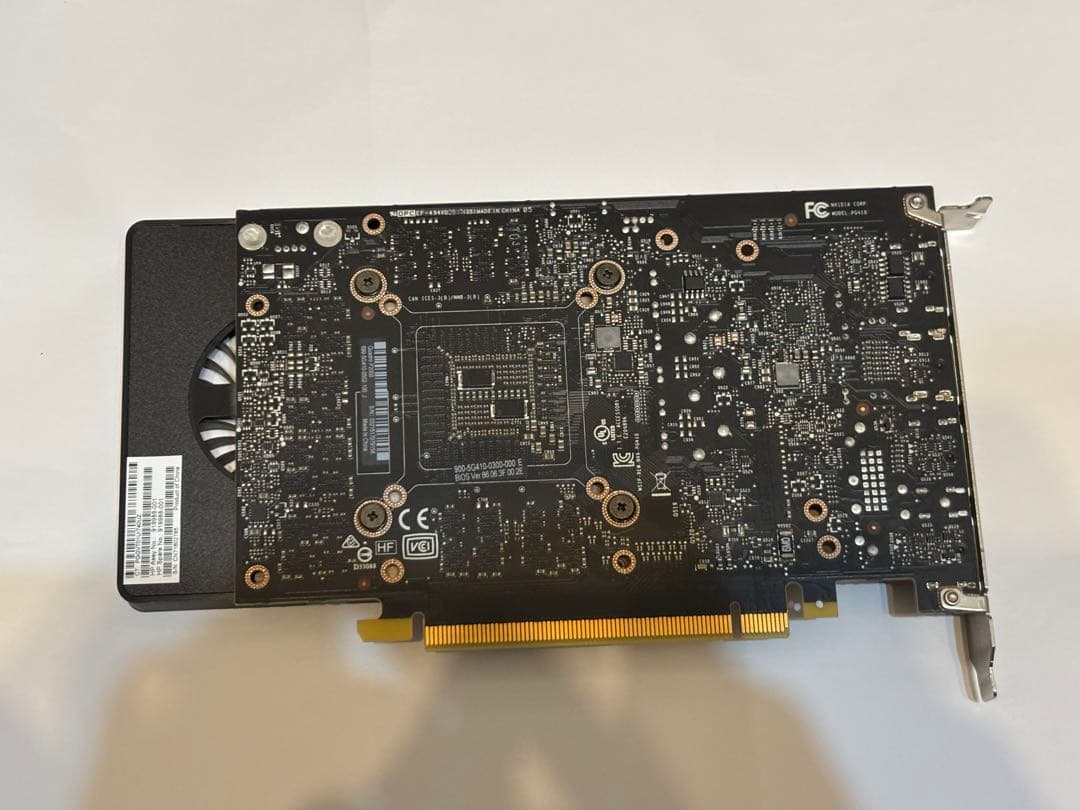 完動品　NVIDIA QUADRO P2000グラフィックボード