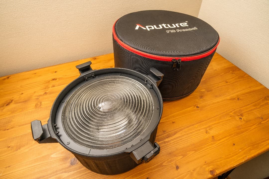 【Aputure】F10