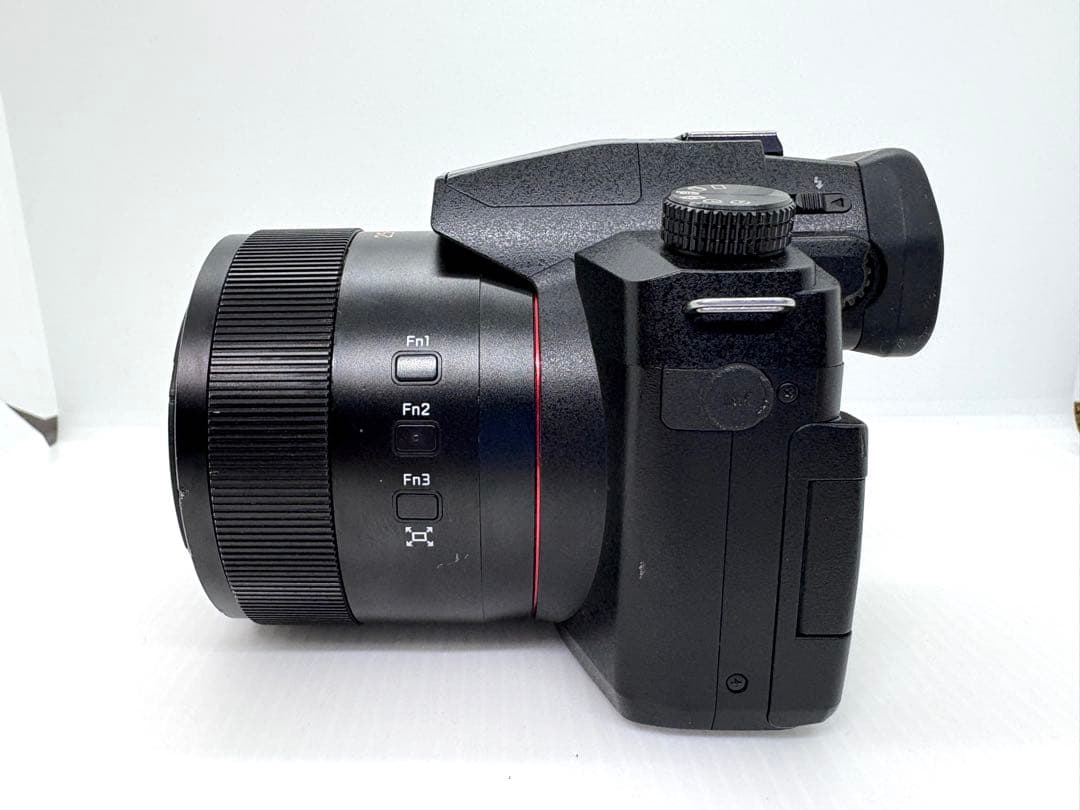 Panasonic デジカメ　ルミックス　DC-FZ1000M2