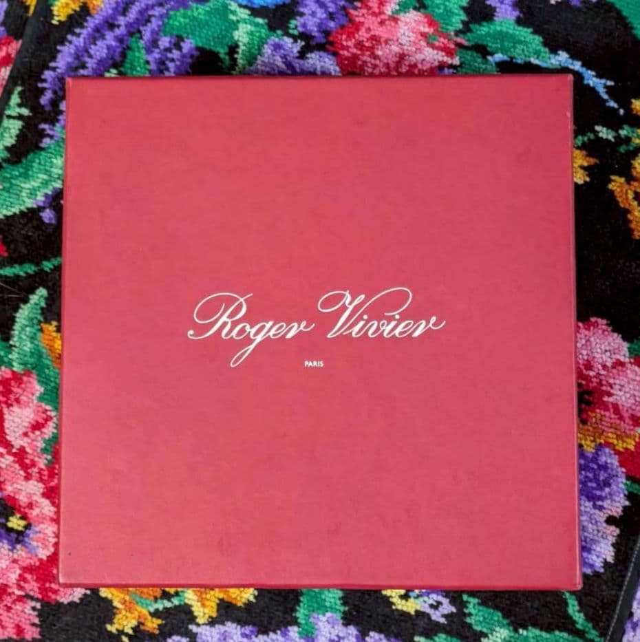 【Roger Vivier】ロジェ ヴィヴィエ ヴィヴ ショック レザー ベルト