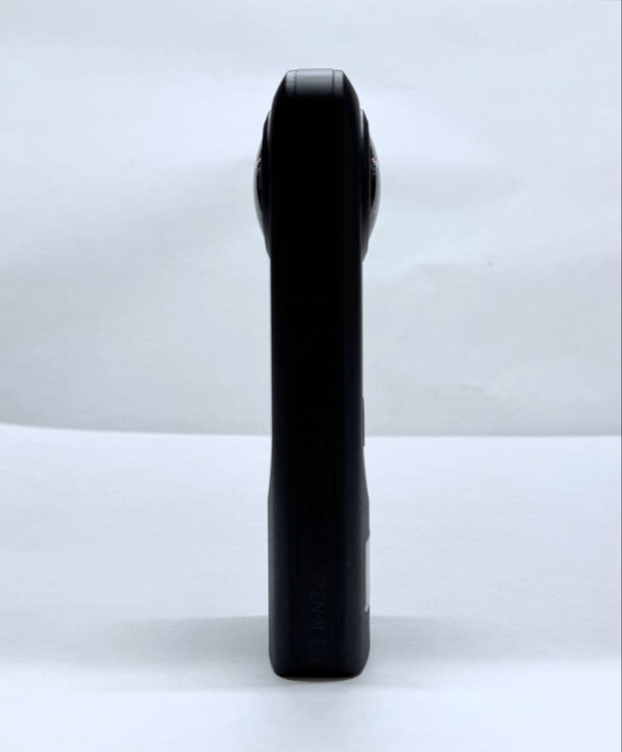 RICOH THETA z1 360度カメラ 美品 シリコンケース、スタンド付