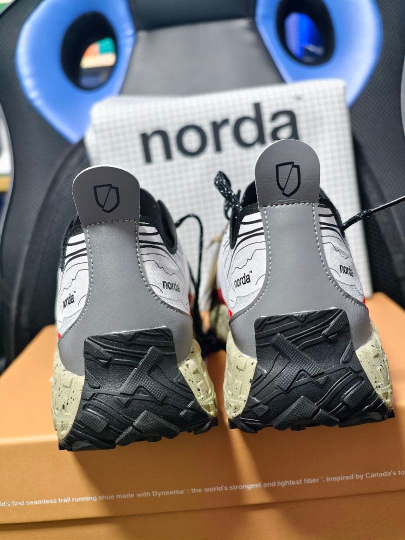 栗*ん様 norda 001 magma マグマ MEGAGRIP トレイルシュ