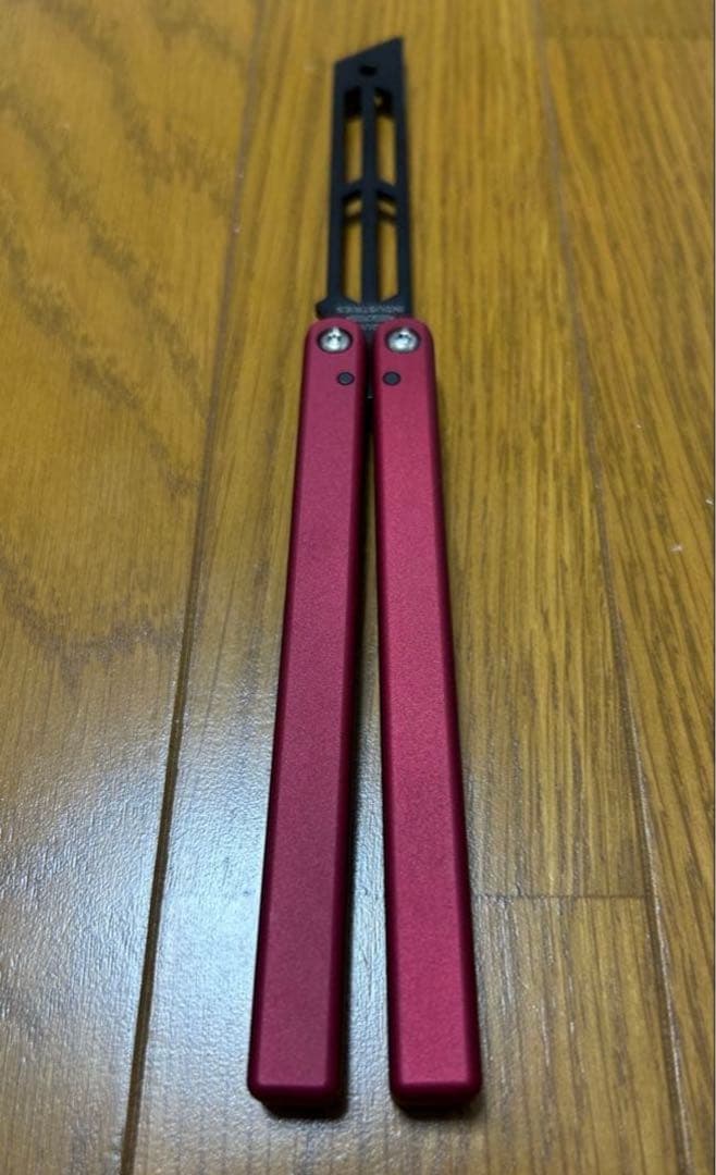 スポーツトイ・アクショントイ SQUID INDUSTRIES \"Triton inked red\"