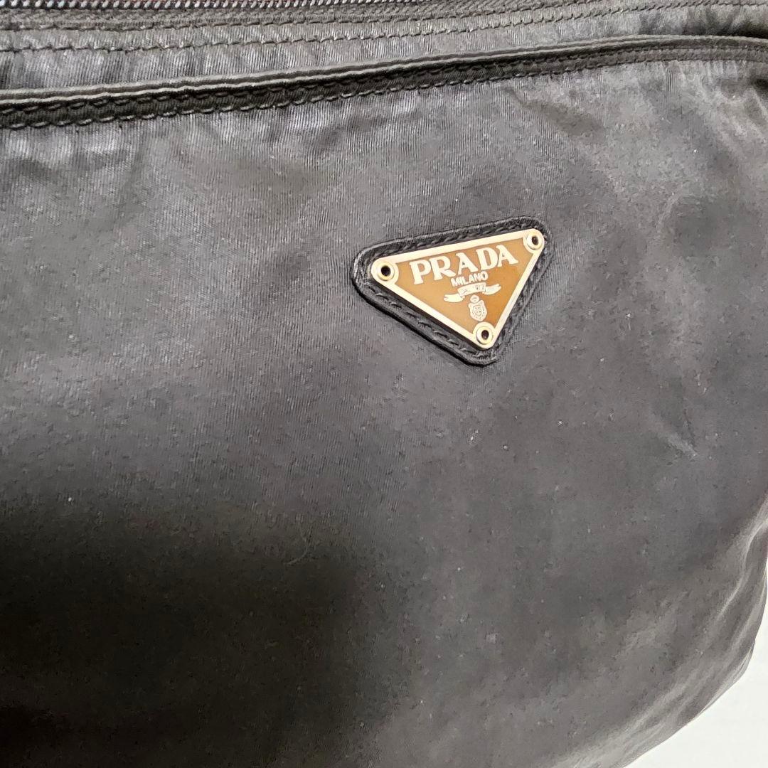 ✨良品✨プラダ　ショルダーバッグ　斜め掛け　肩掛け　三角ロゴ　ナイロン　ブラック