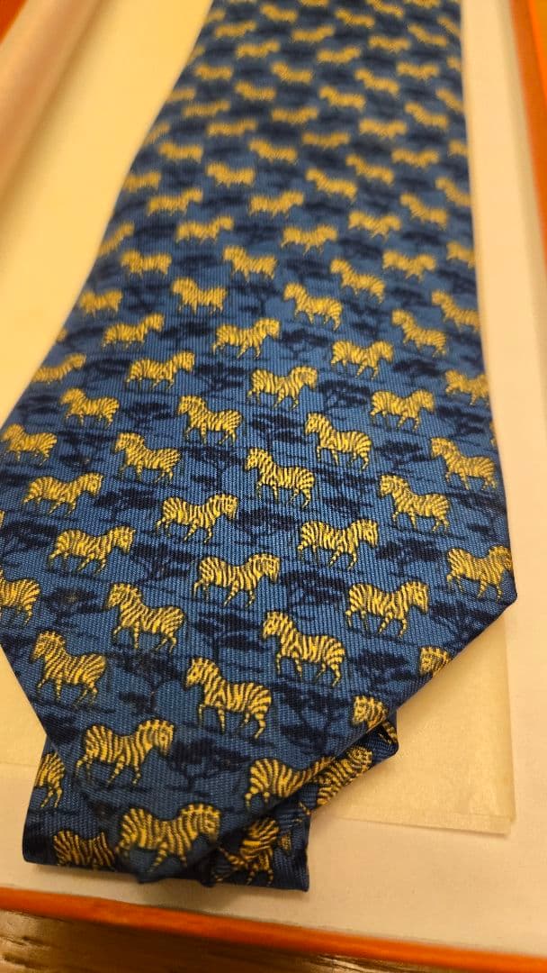【新品未使用】HERMES シマウマ柄 シルクネクタイ