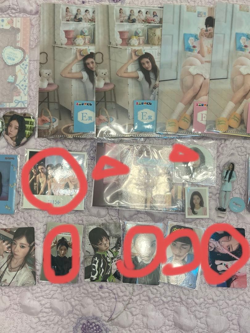 ILLIT ウォンヒ ミンジュ イロハ ユナ モカ 缶バッジ トレカ アクスタ