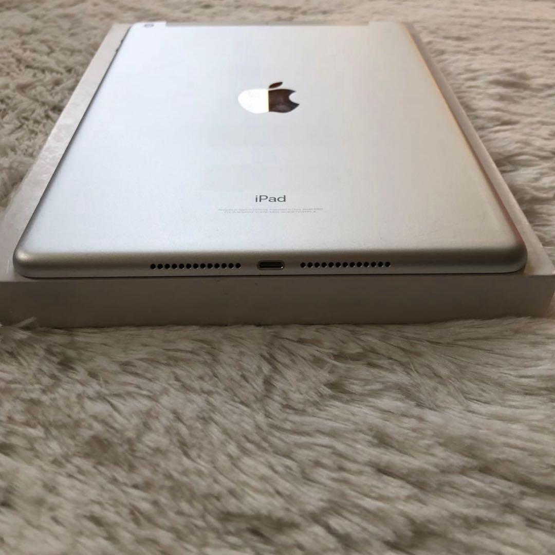 【年始割】iPad 第5世代 32GB SIMフリー 【早い者勝ち】