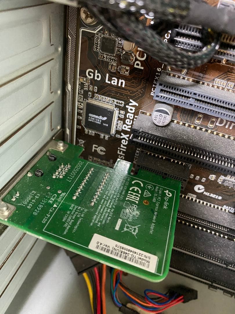 H97proマザー、i7-4790 CPU、ANTEC SOLOケース