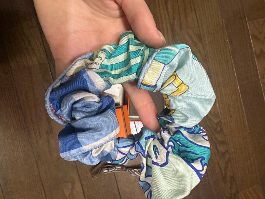 HERMES シルクシュシュ 青系