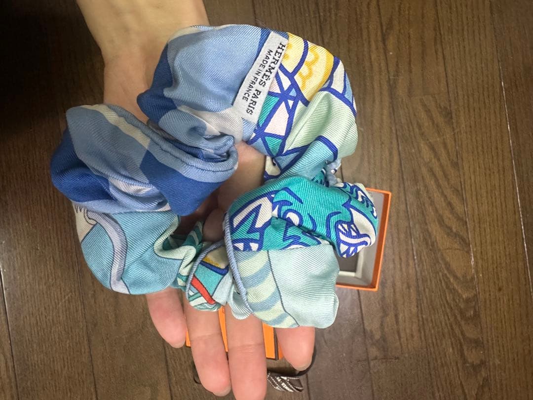 HERMES シルクシュシュ 青系