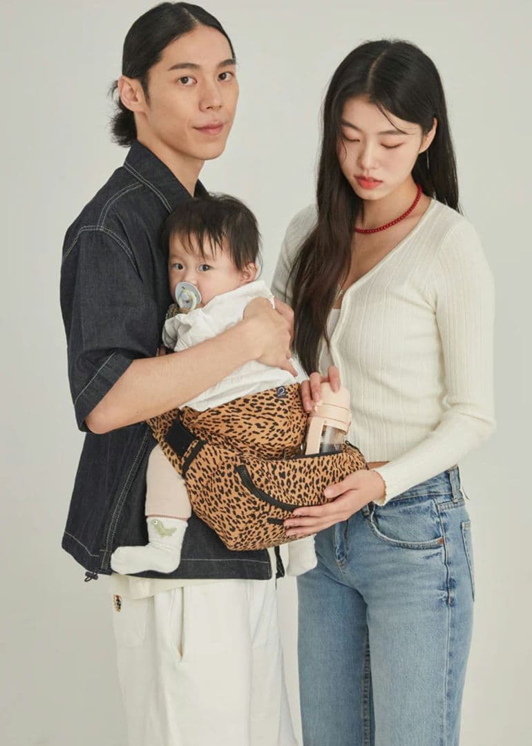 グスケット 365抱っこ紐plus ブラウンレオパード