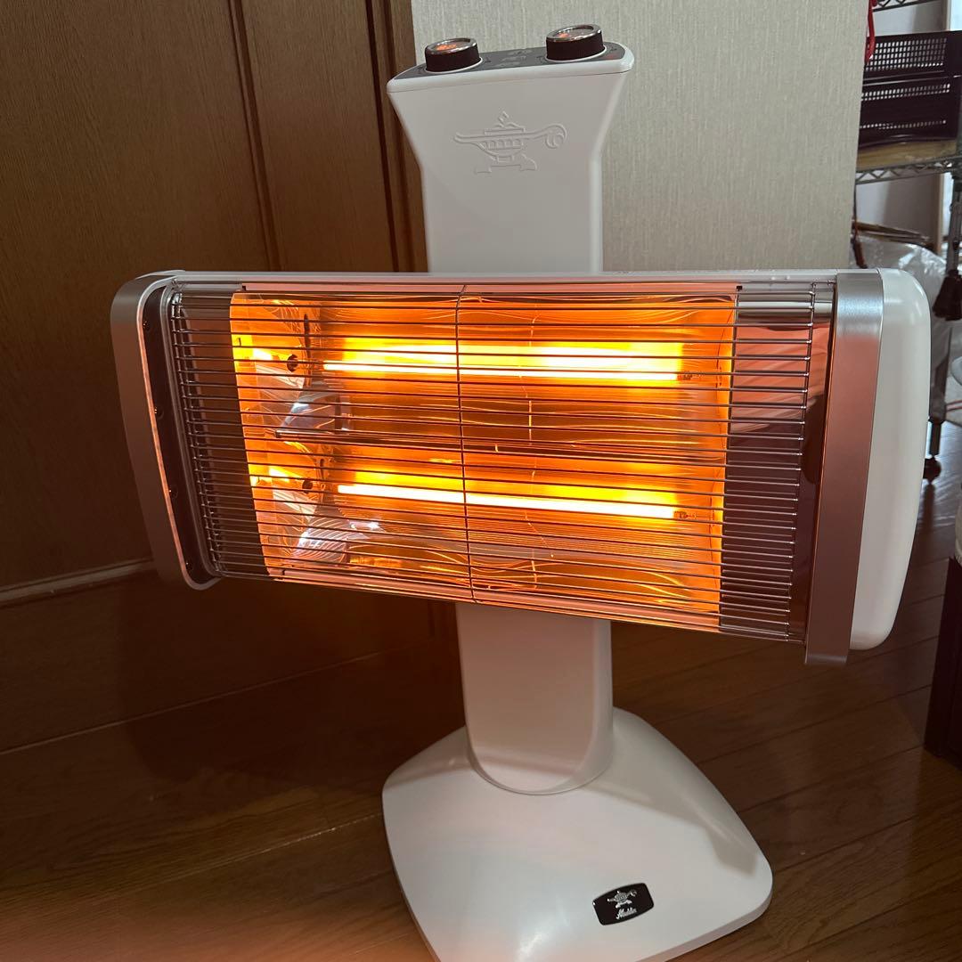 美品 アラジン 遠赤グラファイトヒーター白AEH-2G10AJ 2021年製