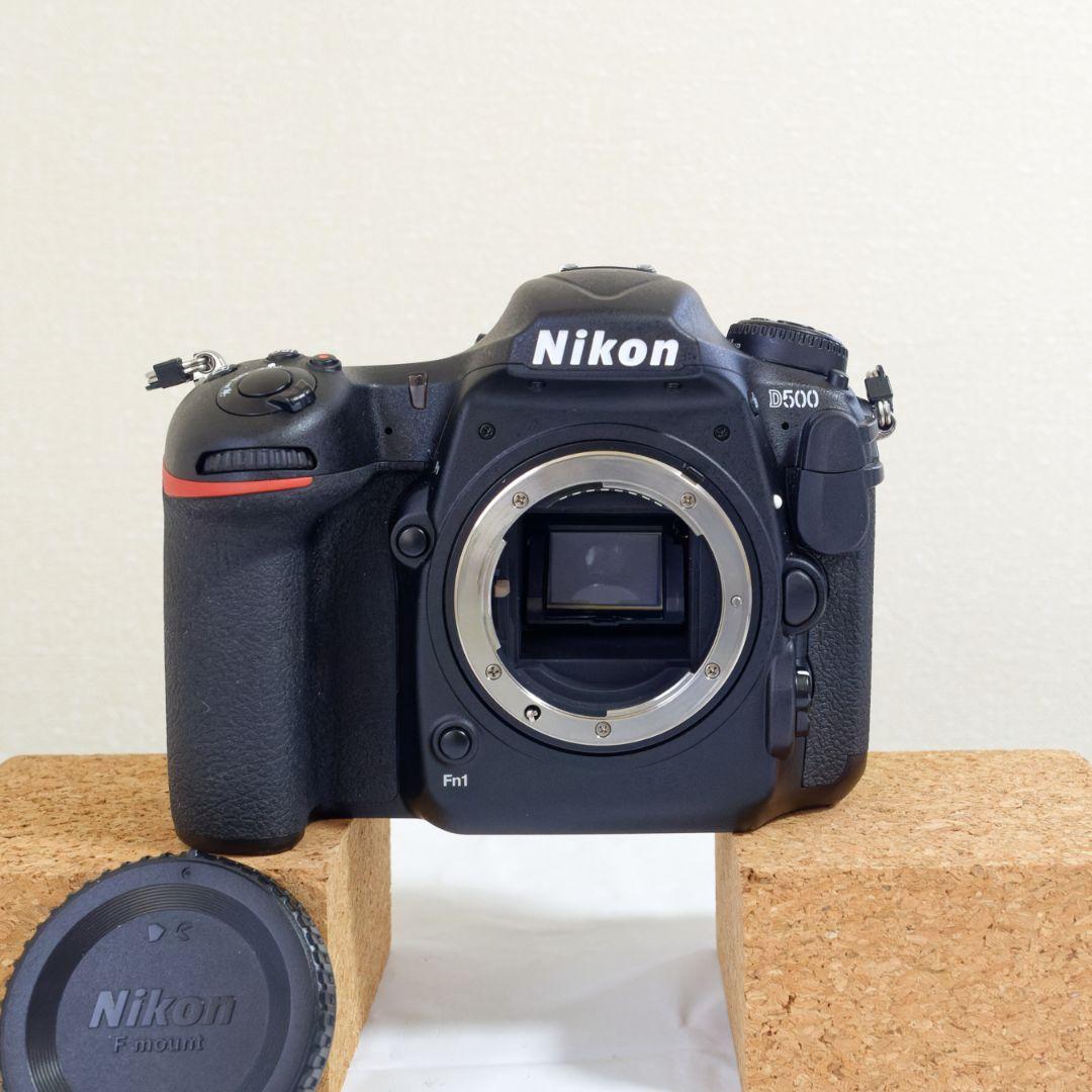 美品 ショット数少なめ D500 ニコン一眼レフ