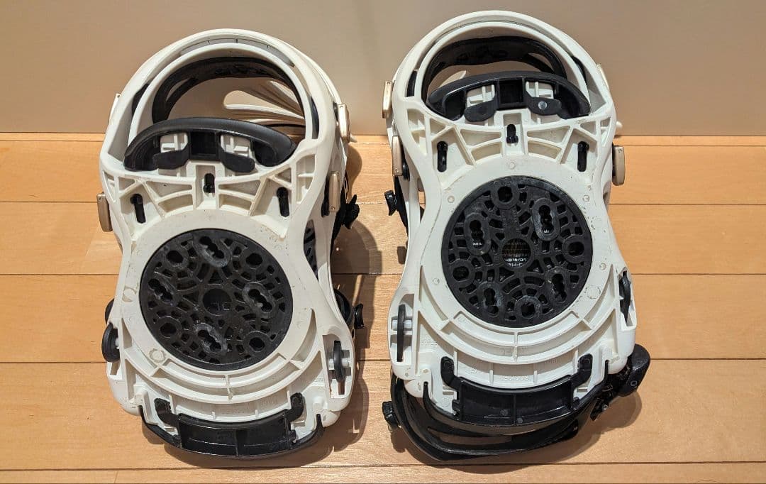 FLUX スノーボード ビンディング ホワイト/ブラック